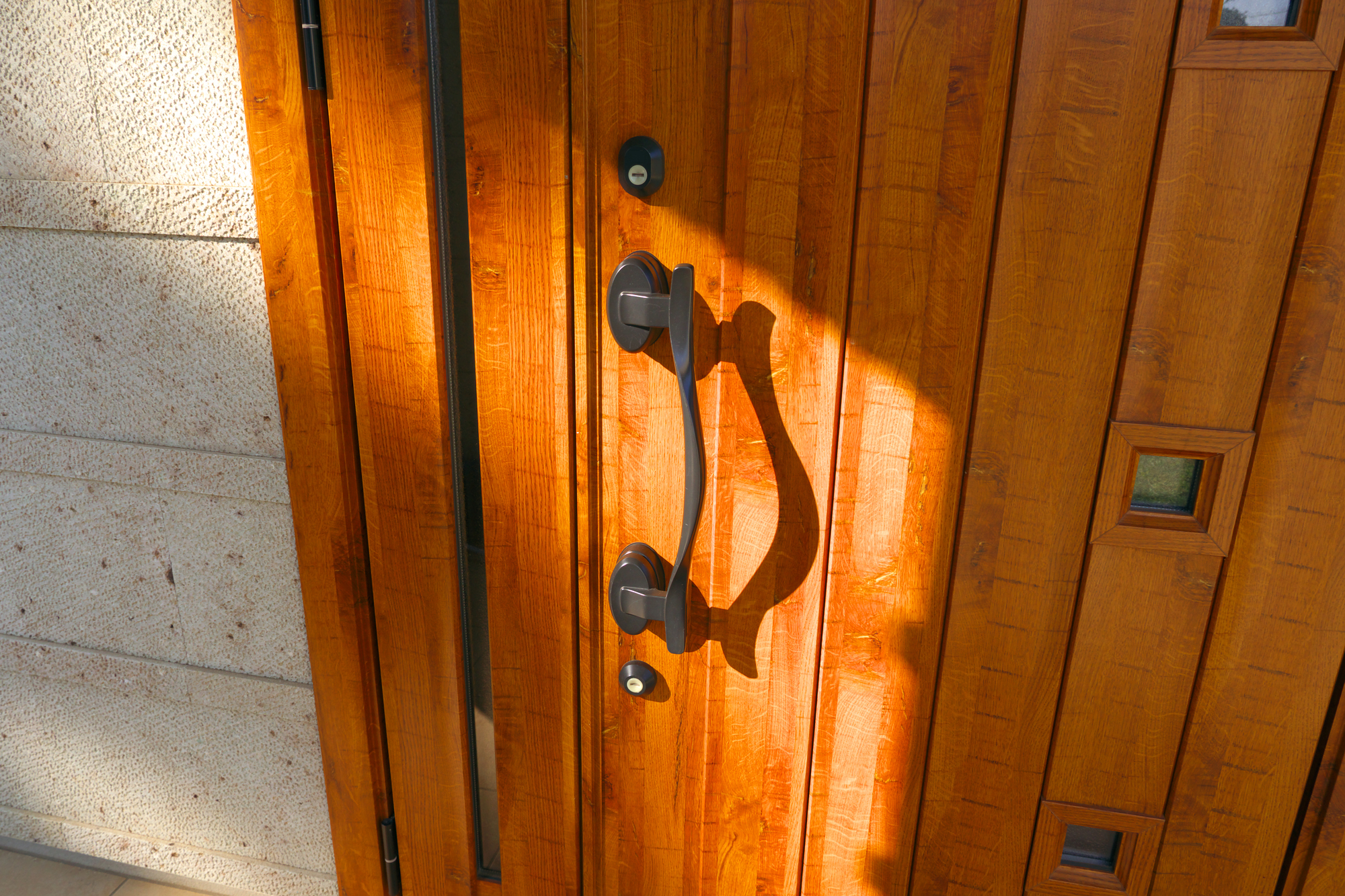 木製玄関ドアの塗装方法